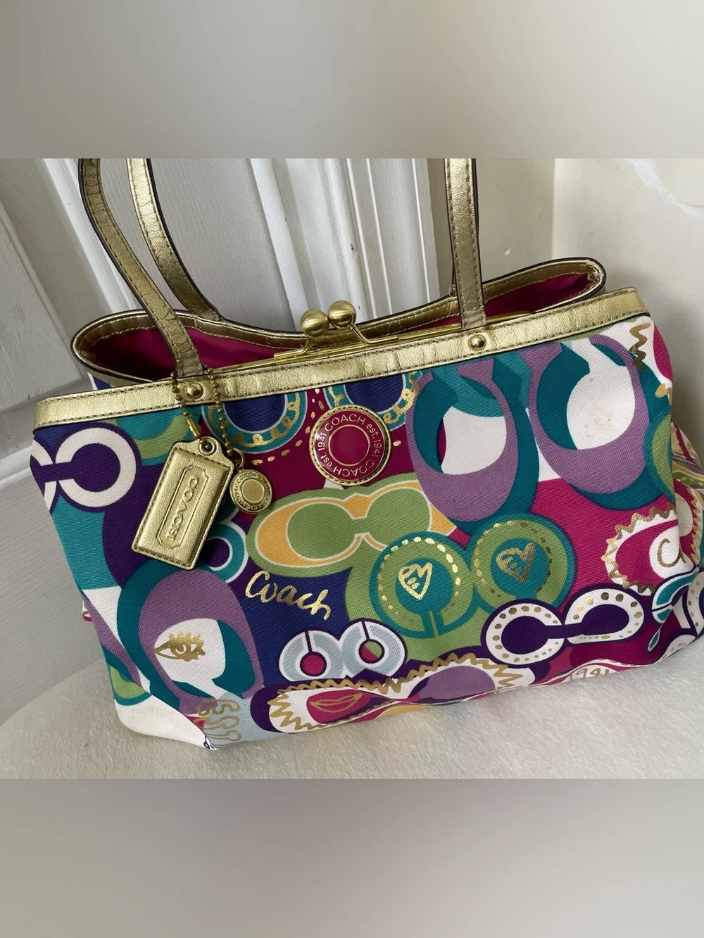 Coach Poppy Pop Glam Graffiti Kiss Lock Tote